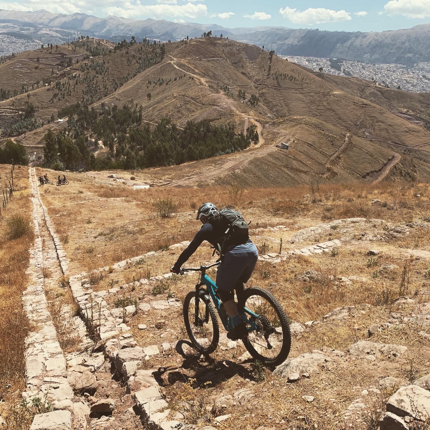 cusco ruins mountain bike